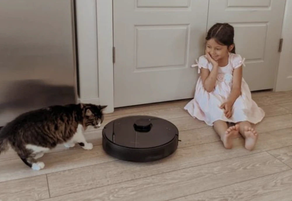 Mastering the Art of Keeping Hardwood Floors Spotless with the Best Robot Vacuum Cleaner